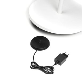 Lampadaire LED d'extérieur DIANA avec port USB