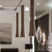 OLIGO LED Pendelleuchte RIO 3-flg. ohne Höhenverstellung, brazilian brown OLIGO LED Pendelleuchte RIO 3-flg. ohne Höhenverstellung, brazilian brown