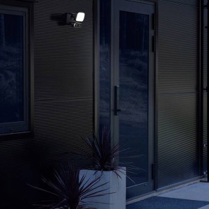 Smart LED spotlight 1x10W with motion detector and camera