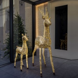 Gold Reindeer 107
