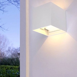 NOSER LED Applique CUBETTINO IP65 avec d?tecteur de mouvement, blanc