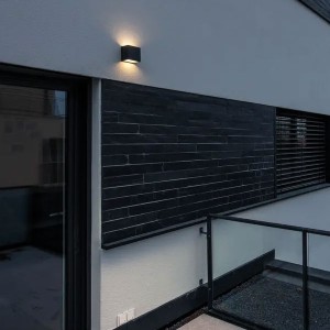 LED Aussenleuchte CUBE schwarz, warmweisses Licht, IP54