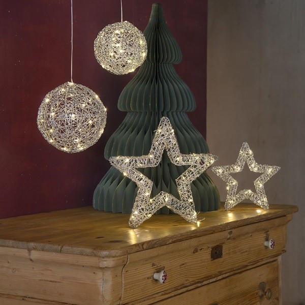 Silver standing star 35